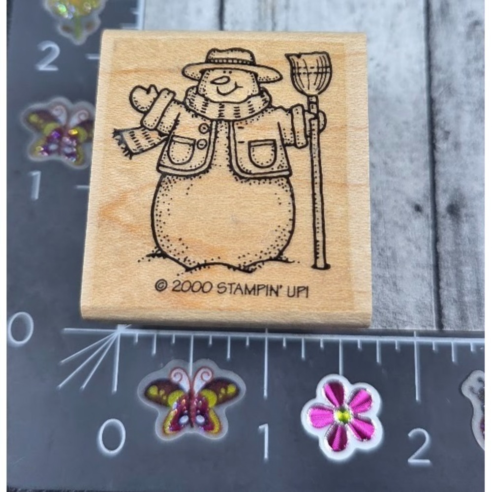 Stampin' Up! Snowman Holding Broom Scarf 2000 Rubber Stamp Wood #S11
